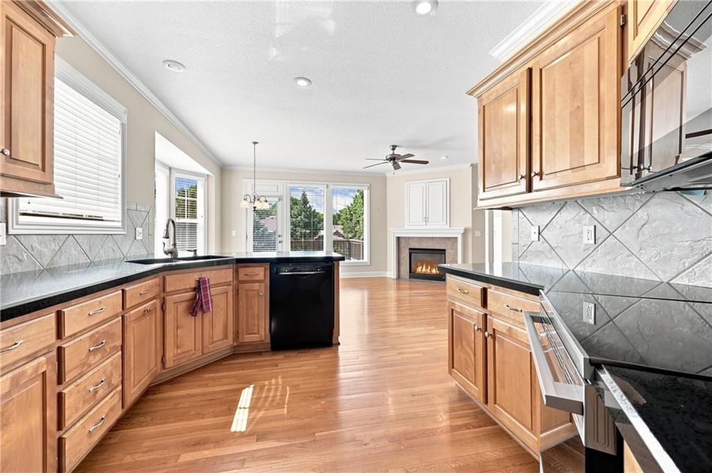 2722 S Brentwood Drive — photo 17