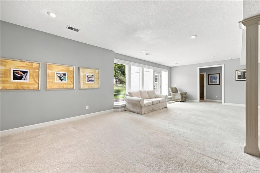 2722 S Brentwood Drive — photo 32