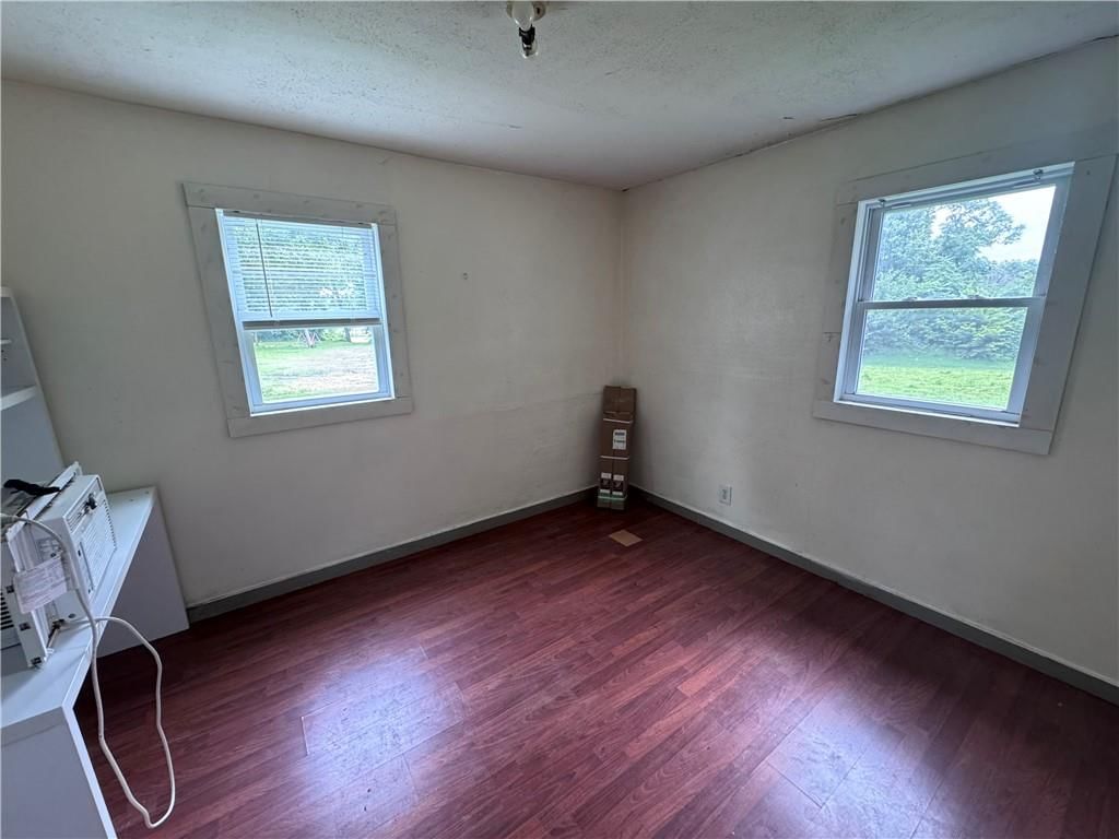400 1/2 N oak Street — photo 5