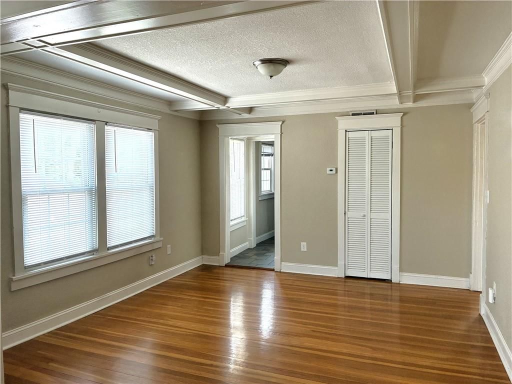 3241 Gillham Road — photo 9