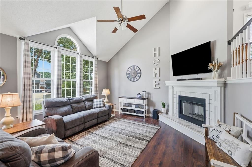 17320 W 156th Terrace — photo 8