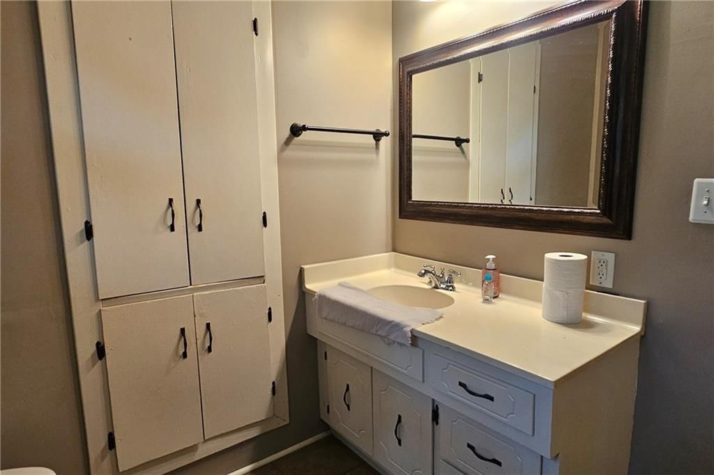 503 W Jefferson Street — photo 18