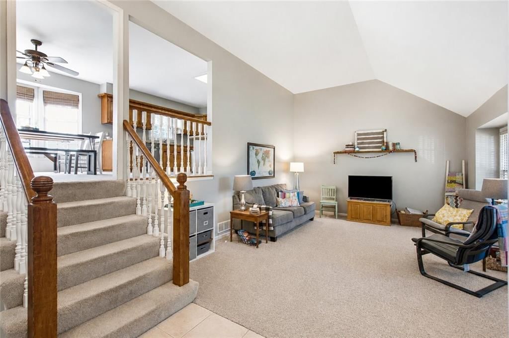 416 N PERSIMMON Drive — photo 5