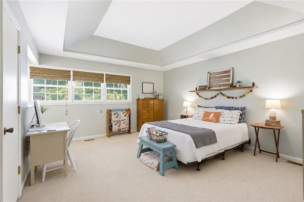 416 N PERSIMMON Drive — photo 17
