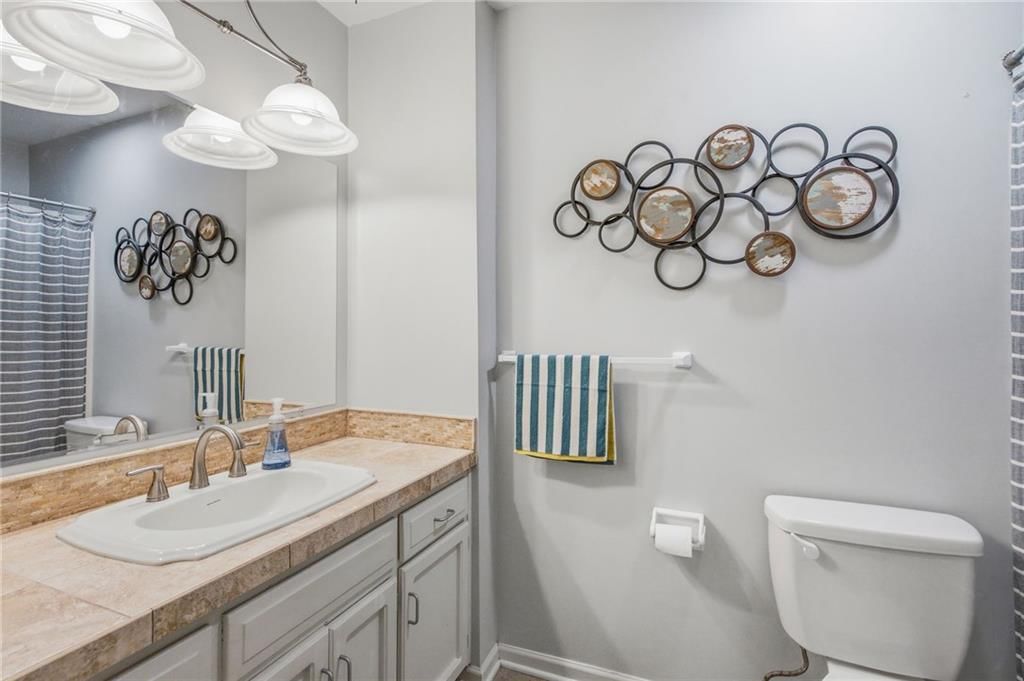416 N PERSIMMON Drive — photo 25