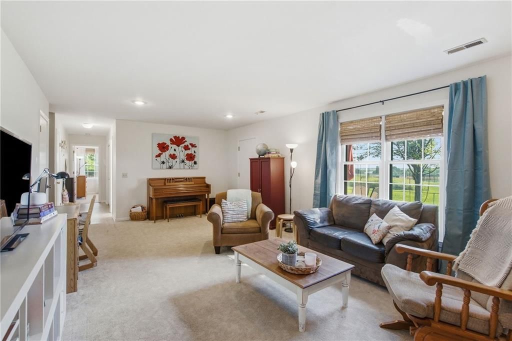 416 N PERSIMMON Drive — photo 28