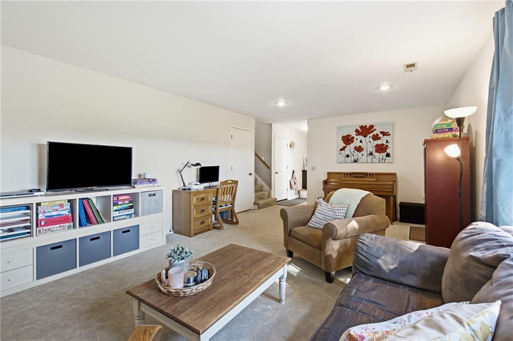 416 N PERSIMMON Drive — photo 29