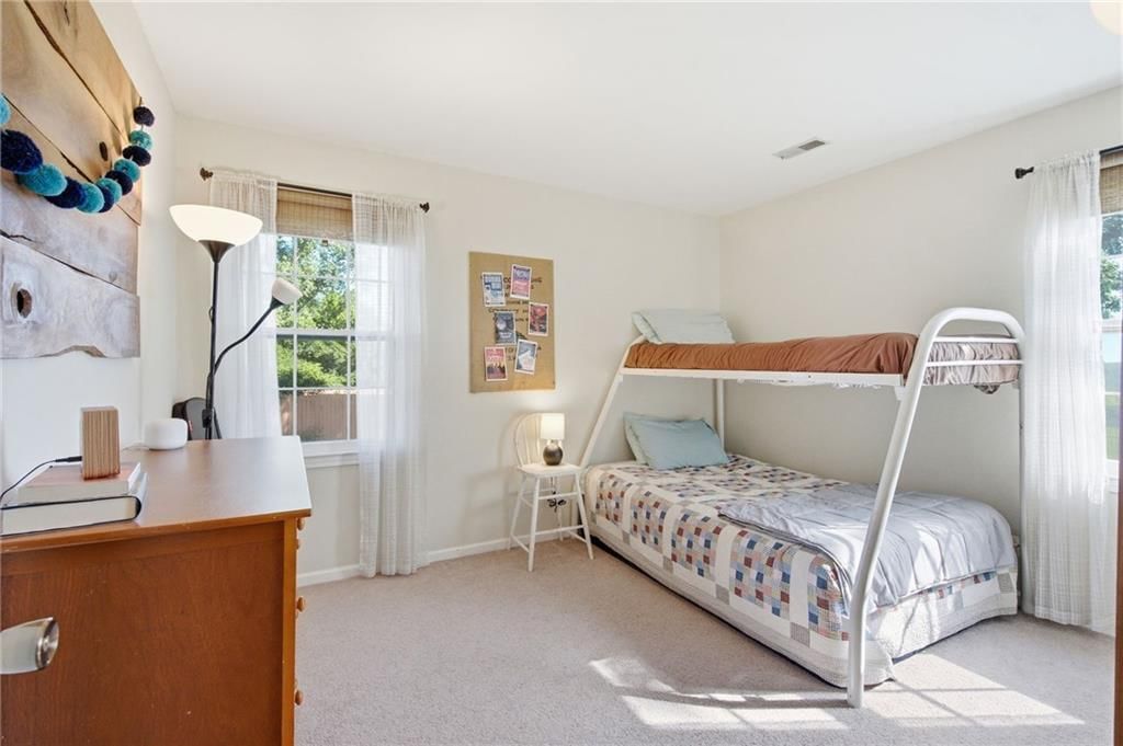 416 N PERSIMMON Drive — photo 31