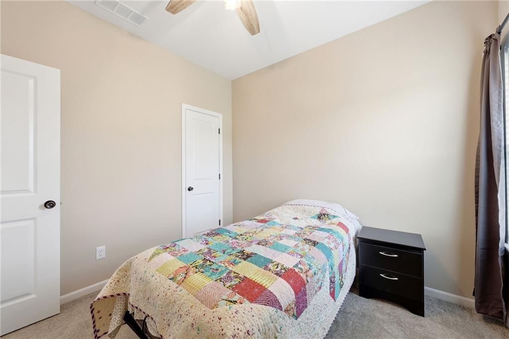 1102 White Oaks Lane — photo 30