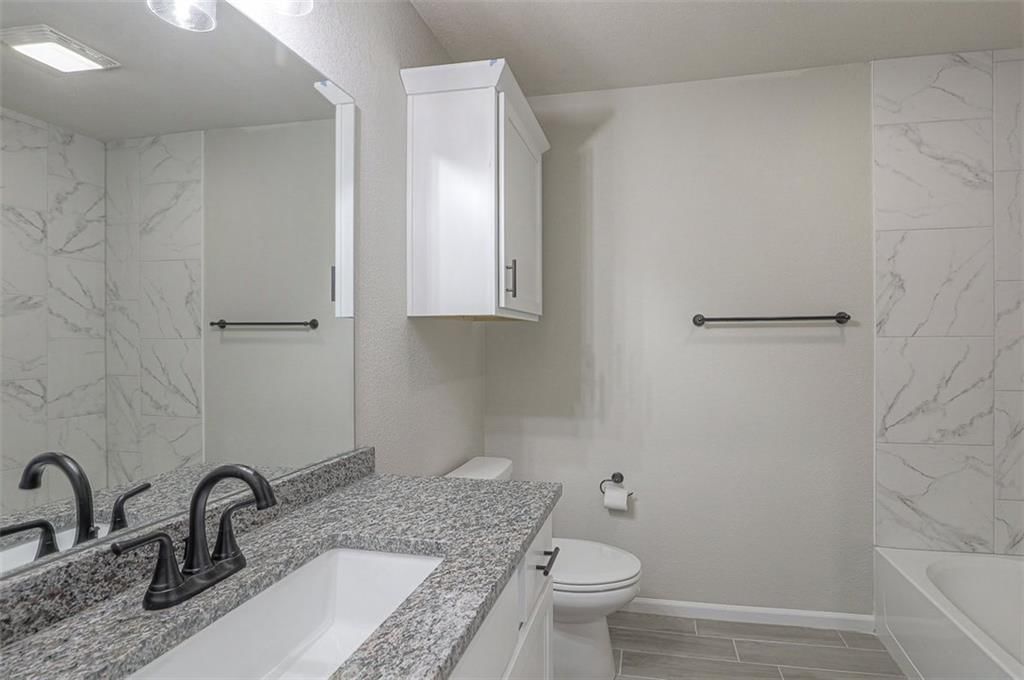25241 W 92nd Terrace — photo 11