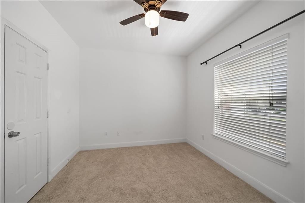 11625 Tomahawk Creek Parkway — photo 11