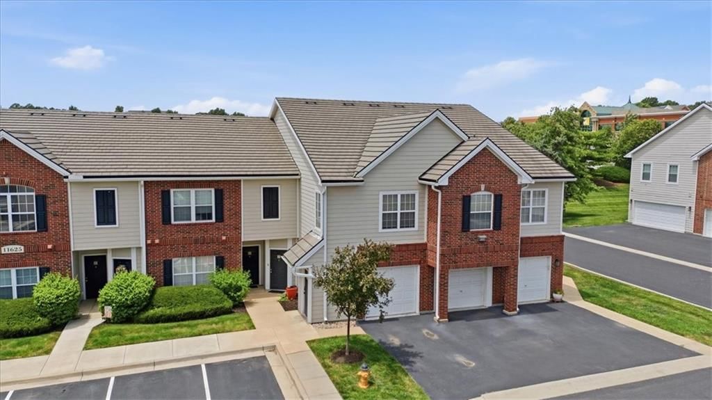 11625 Tomahawk Creek Parkway — photo 22