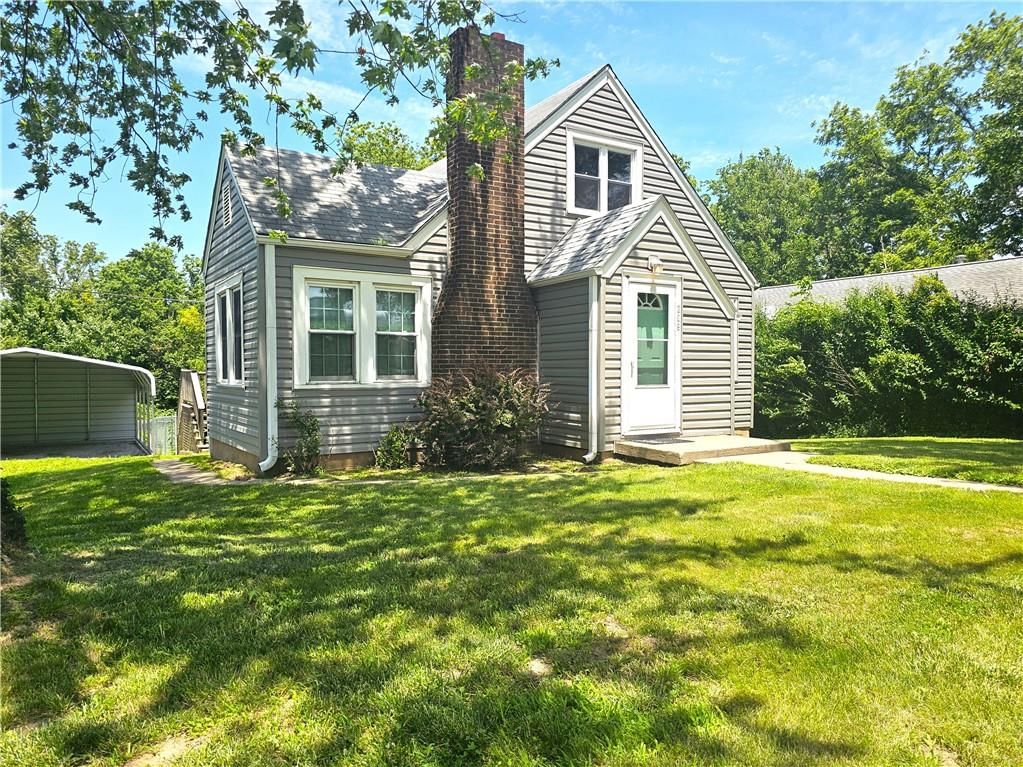209 W Commercial Street, Waverly, MO