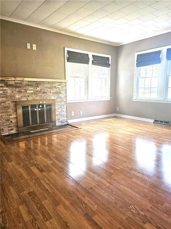 209 W Commercial Street — photo 8