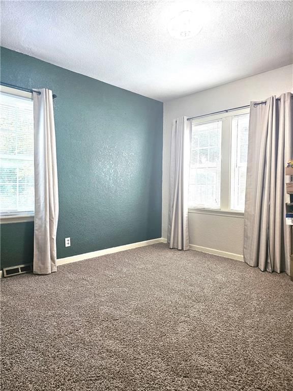 209 W Commercial Street — photo 20