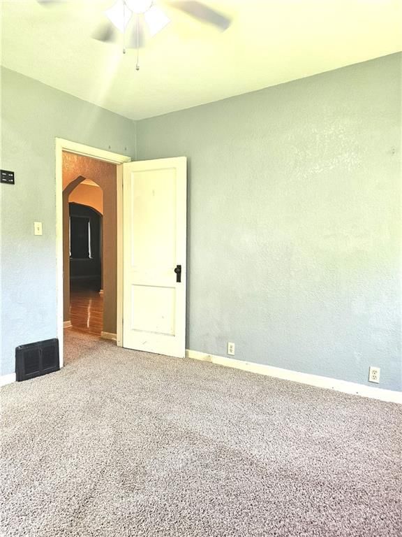 209 W Commercial Street — photo 29