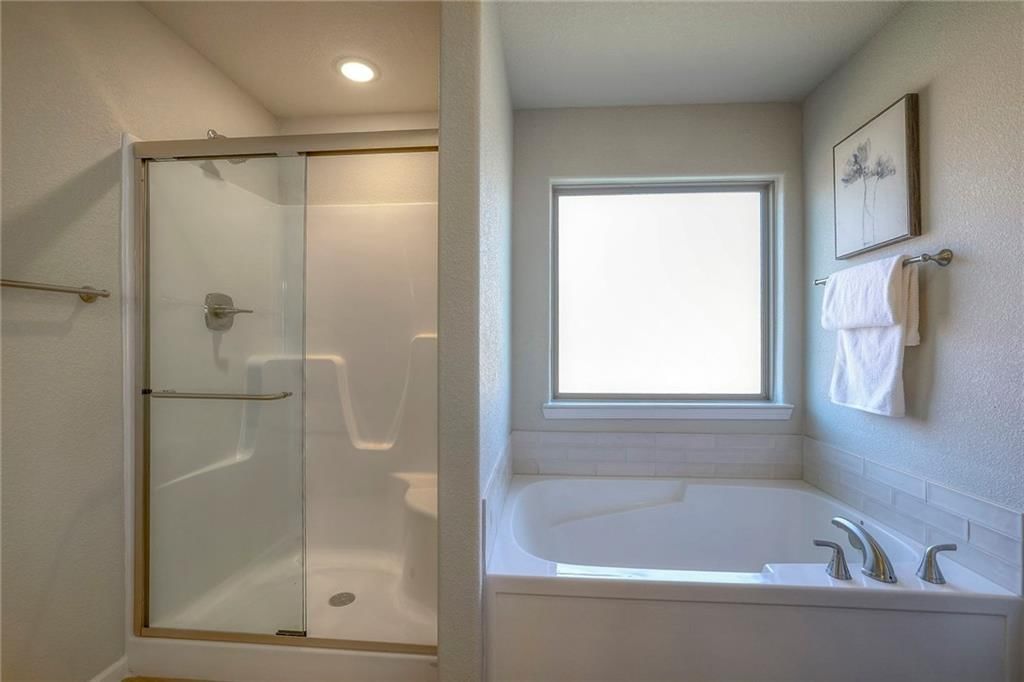 25259 W 92nd Terrace — photo 17