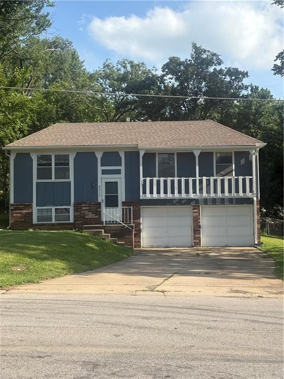 5212 NW Valley View Road — photo 1