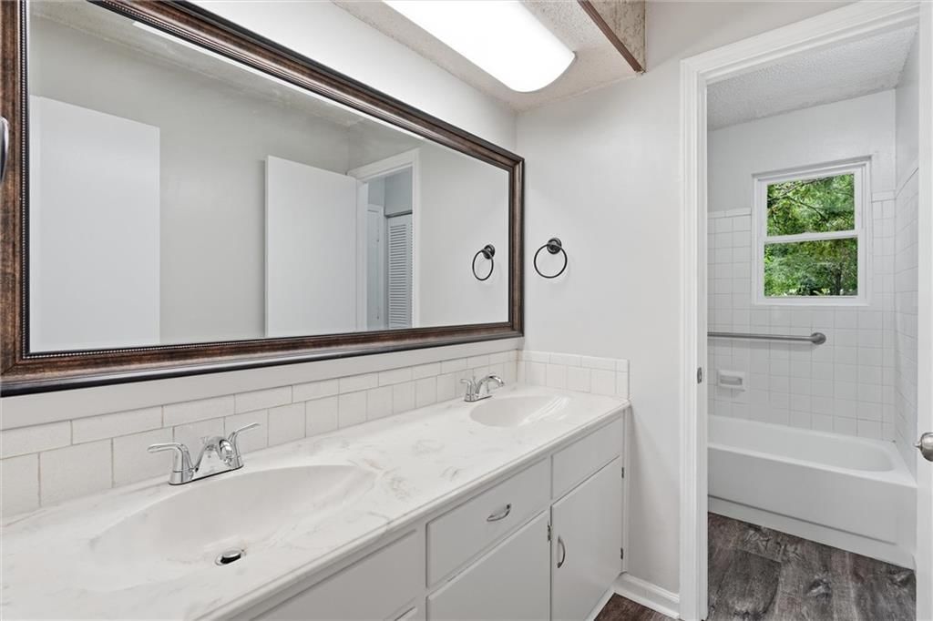 5212 NW Valley View Road — photo 24