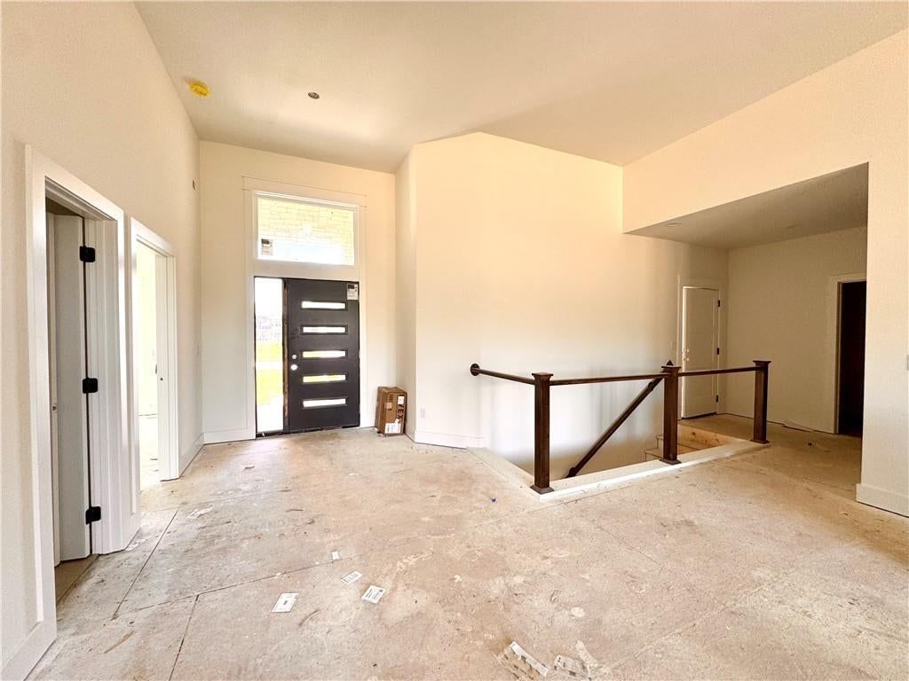 8304 NW 90th Street, Kansas City, MO: listing photo 3