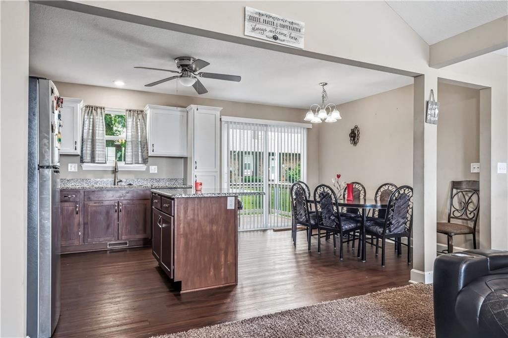 12704 Applewood Drive — photo 9