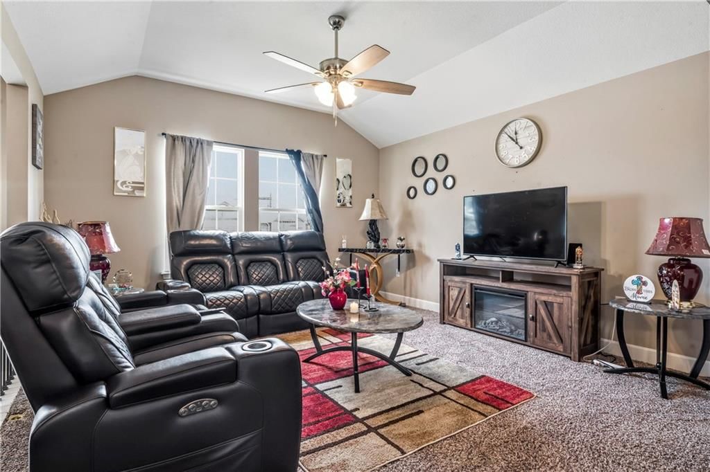 12704 Applewood Drive — photo 11
