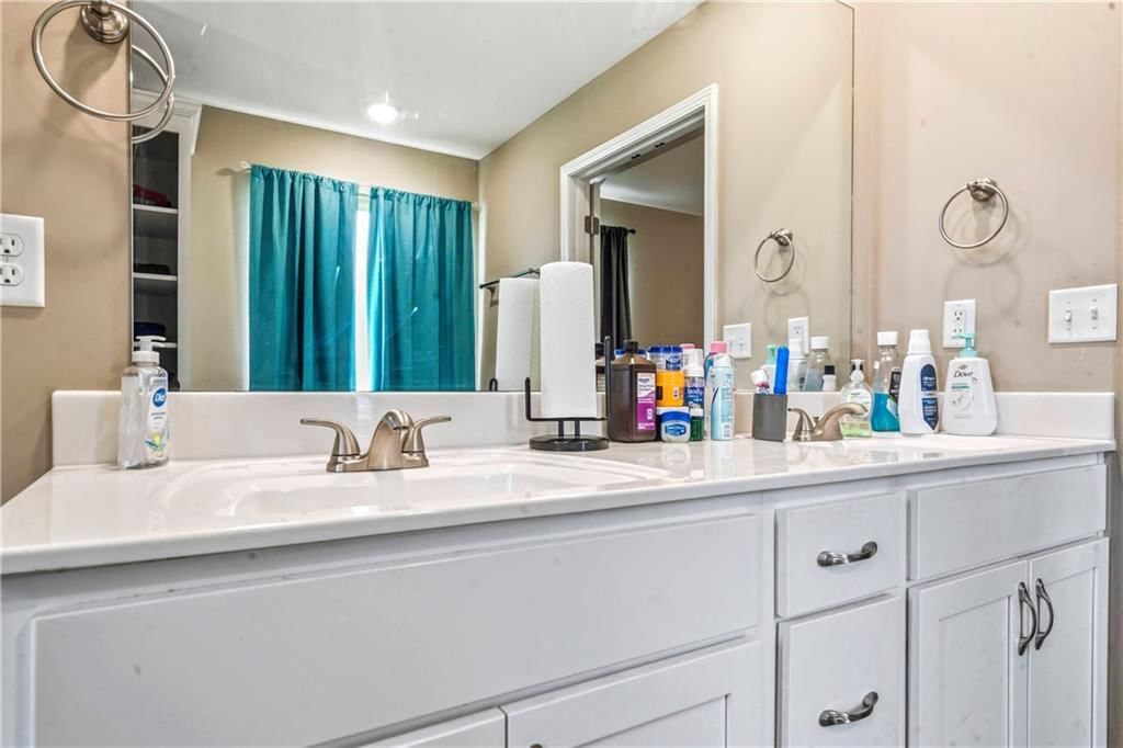 12704 Applewood Drive — photo 16