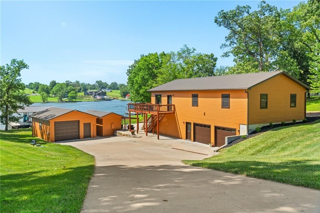 588 Lake Viking Terrace — photo 7