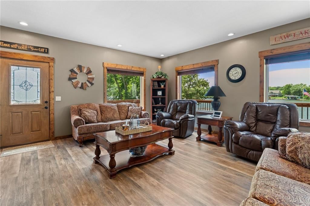 588 Lake Viking Terrace — photo 11