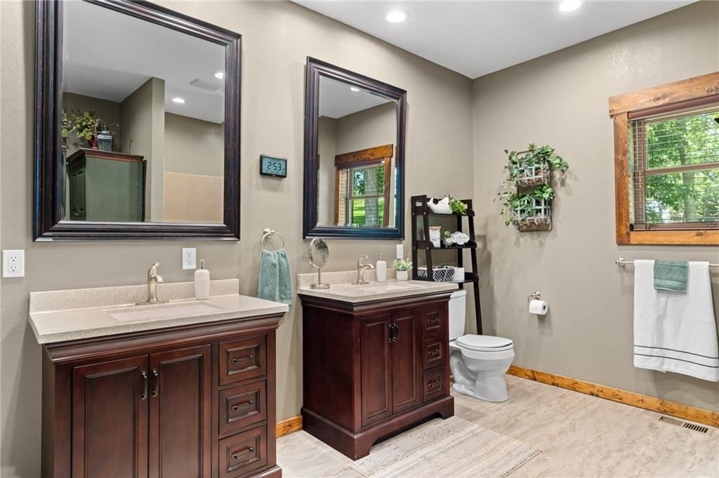 588 Lake Viking Terrace — photo 27