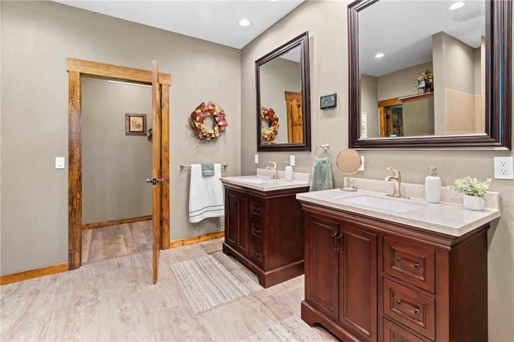 588 Lake Viking Terrace — photo 30