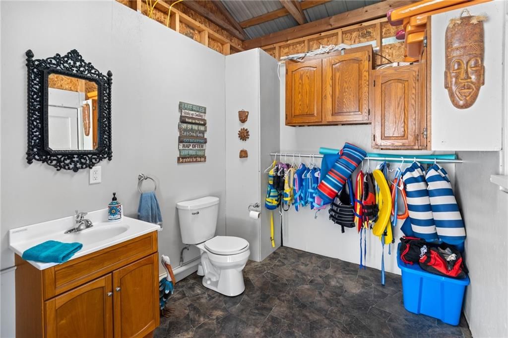 588 Lake Viking Terrace — photo 73