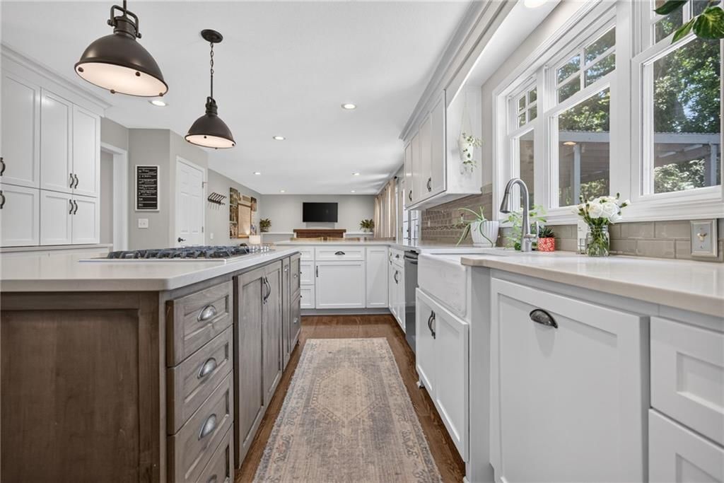 22413 W 53 Street — photo 5