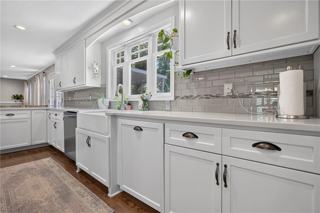 22413 W 53 Street — photo 6
