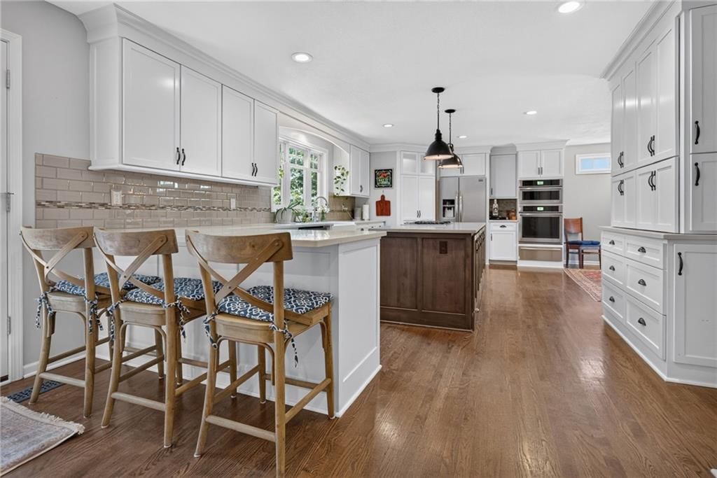 22413 W 53 Street — photo 7