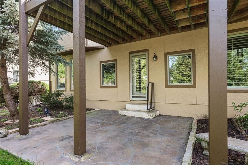 20306 W 99th Terrace — photo 35