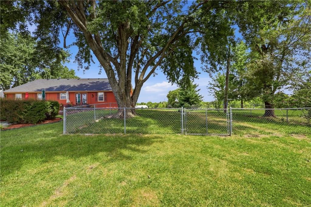 1250 NW 450 Road — photo 11