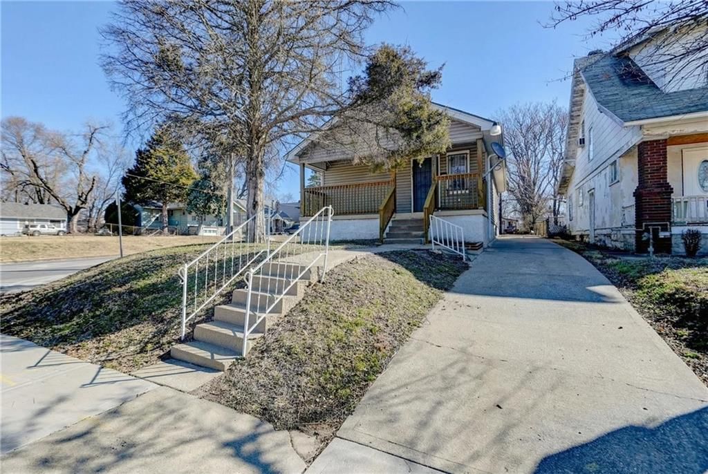 2301 Drury Avenue — photo 2