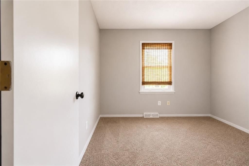 16309 E 34th Street — photo 18