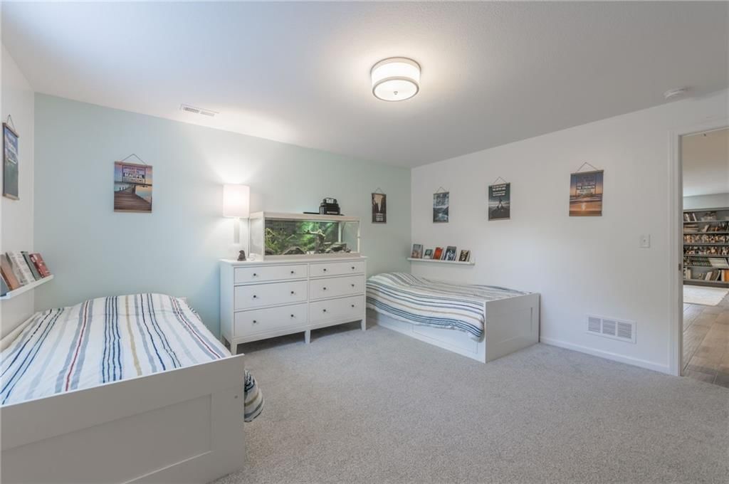 1309 Regency Drive — photo 26
