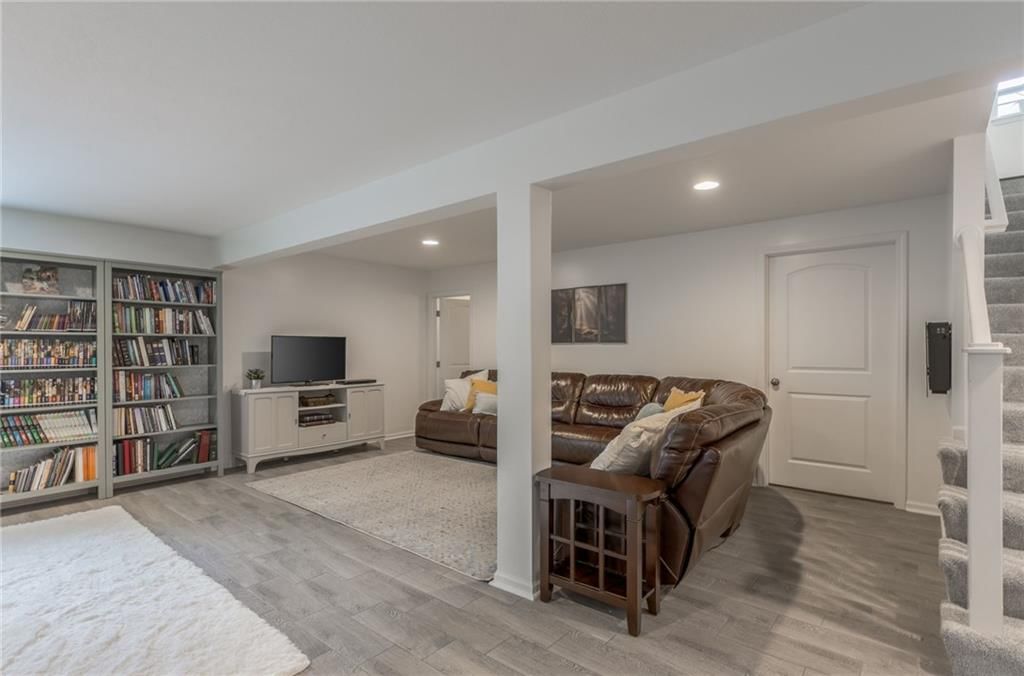 1309 Regency Drive — photo 30
