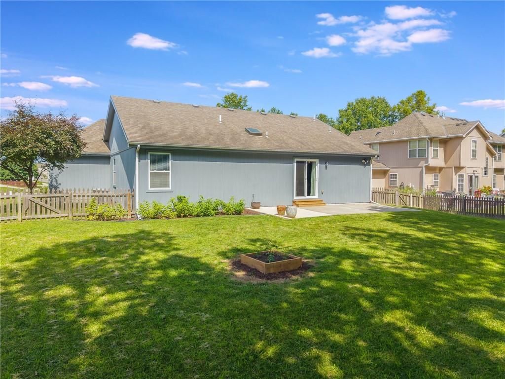 1309 Regency Drive — photo 36