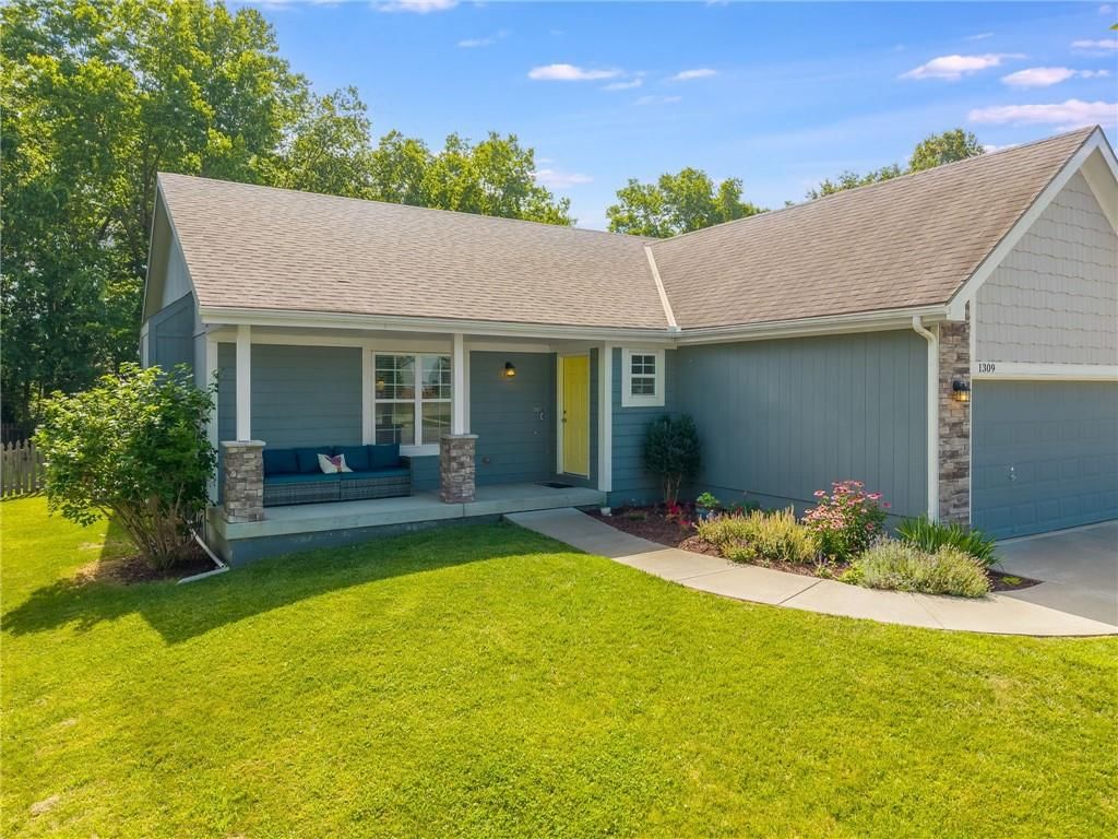 1309 Regency Drive — photo 38