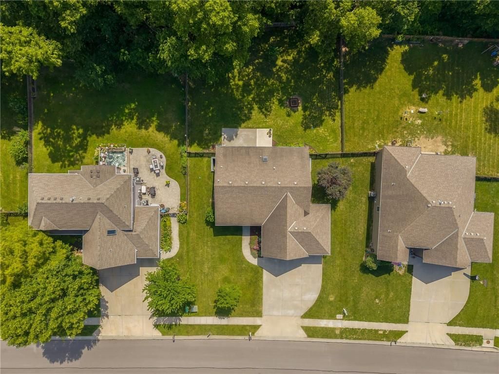 1309 Regency Drive — photo 43