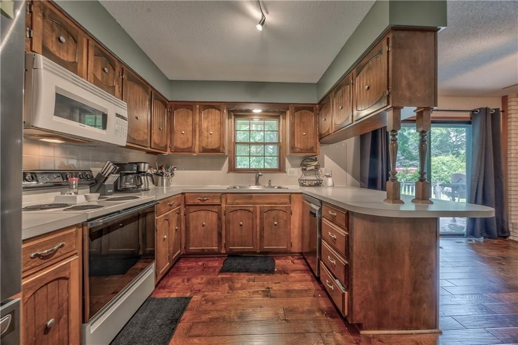 2504 S 14th Street — photo 13