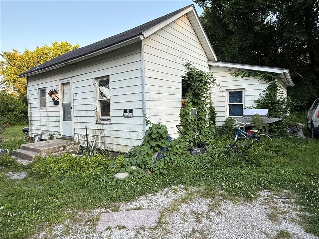 814 E Green Street — photo 2