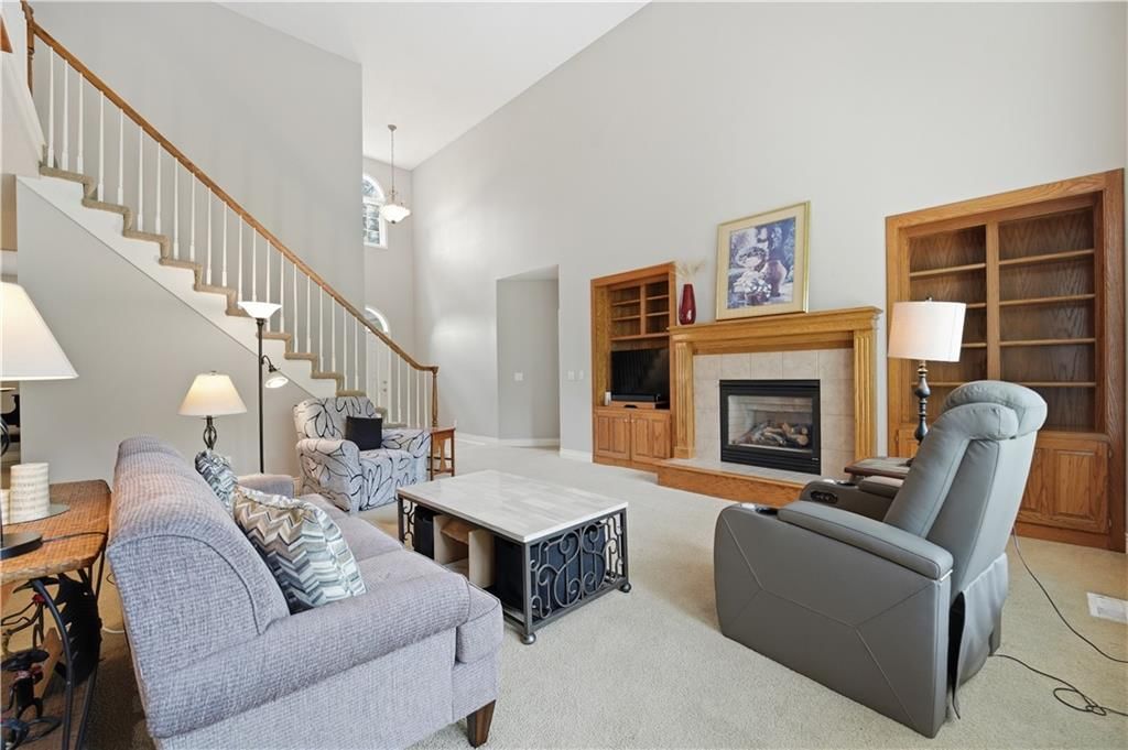 1019 SW Coachlight Court — photo 4