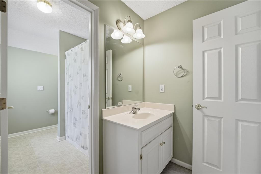 1019 SW Coachlight Court — photo 31