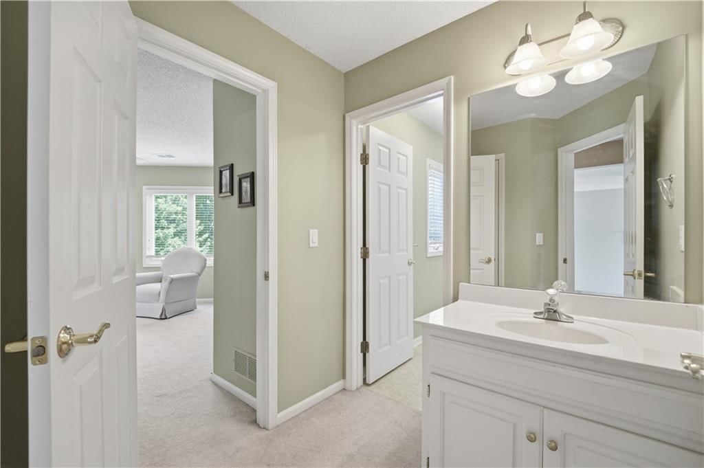 1019 SW Coachlight Court — photo 32