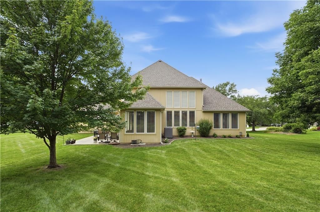 1019 SW Coachlight Court — photo 38
